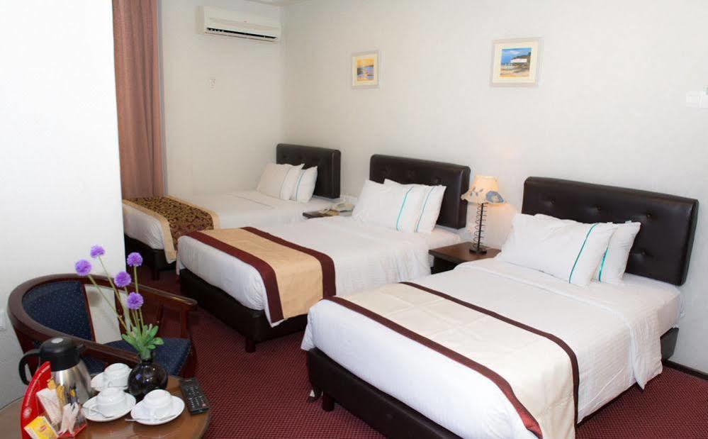 Hotel Vistaria Johor Bahru Eksteriør billede